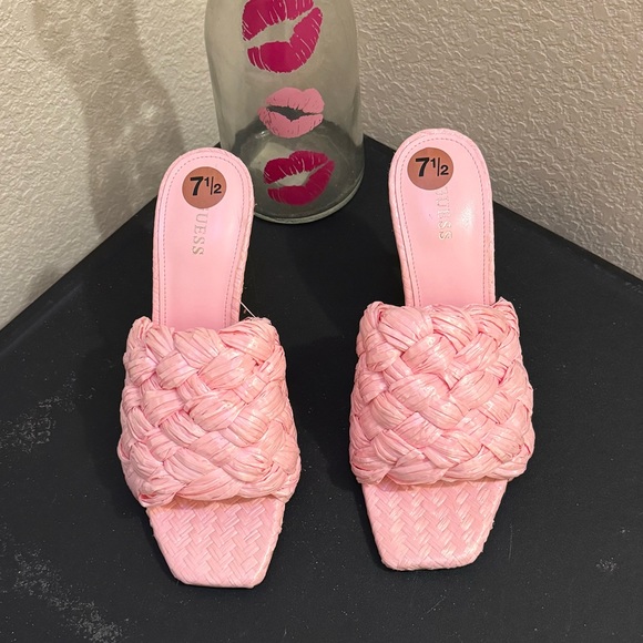 “Guess” NEW BARBIE LOOK !Heels 7..5 Barbie Pink NEW! - Picture 7 of 16